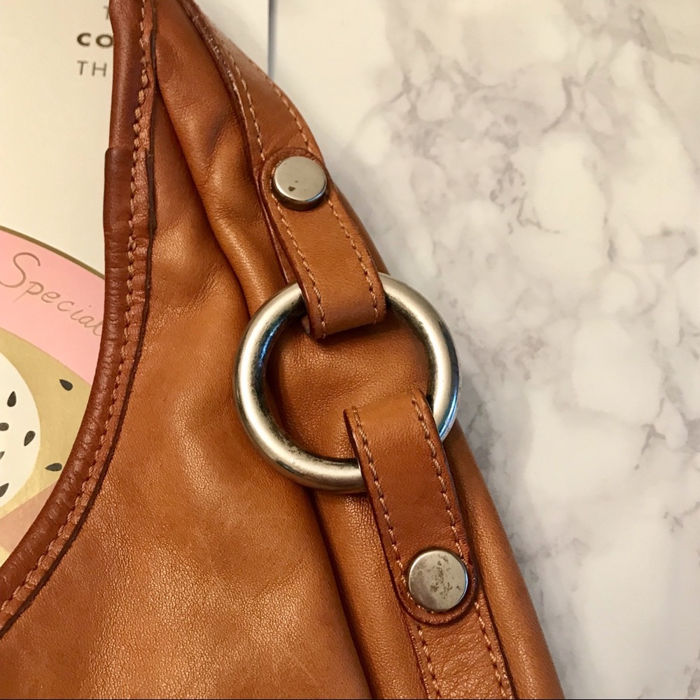 💖Host Pick💖 Camel leather boho shoulder bag - Picture 3 of 5